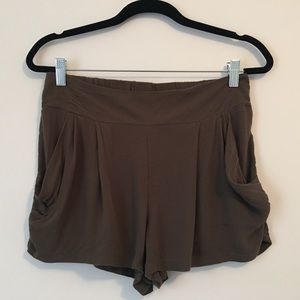Free People Soft Pocket Short (Size XS)